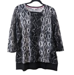 🌟 Isaac Missouri Live Snake Print Sweater Medium
